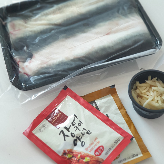 자포니카 장어 국내산 고창 민물장어 1kg 손질 후 700g 대왕 장어