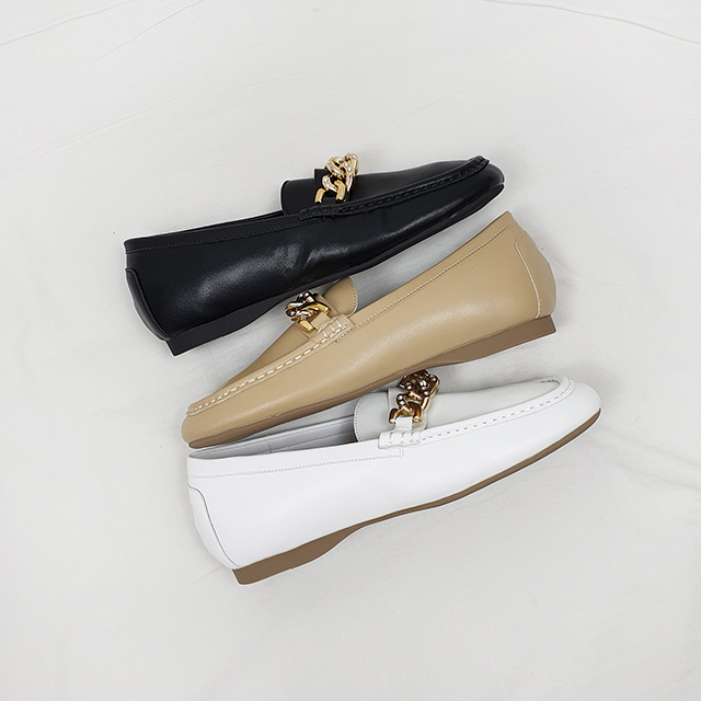 이카 큐빅 골드 체인장식 스티치 천연가죽 로퍼 3cm