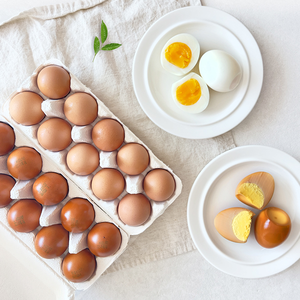 [계림농장] 촉촉하고 담백한 반반계란 (반숙란 10구+훈제란 10구)