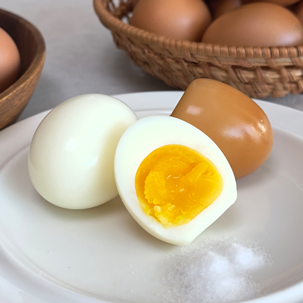 [계림농장] 촉촉하고 담백한 반반계란 (반숙란 10구+훈제란 10구)