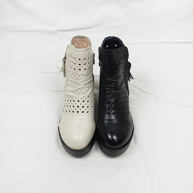 아피 태슬 지퍼 펀칭 소가죽 통굽 키높이 앵클부츠 7cm