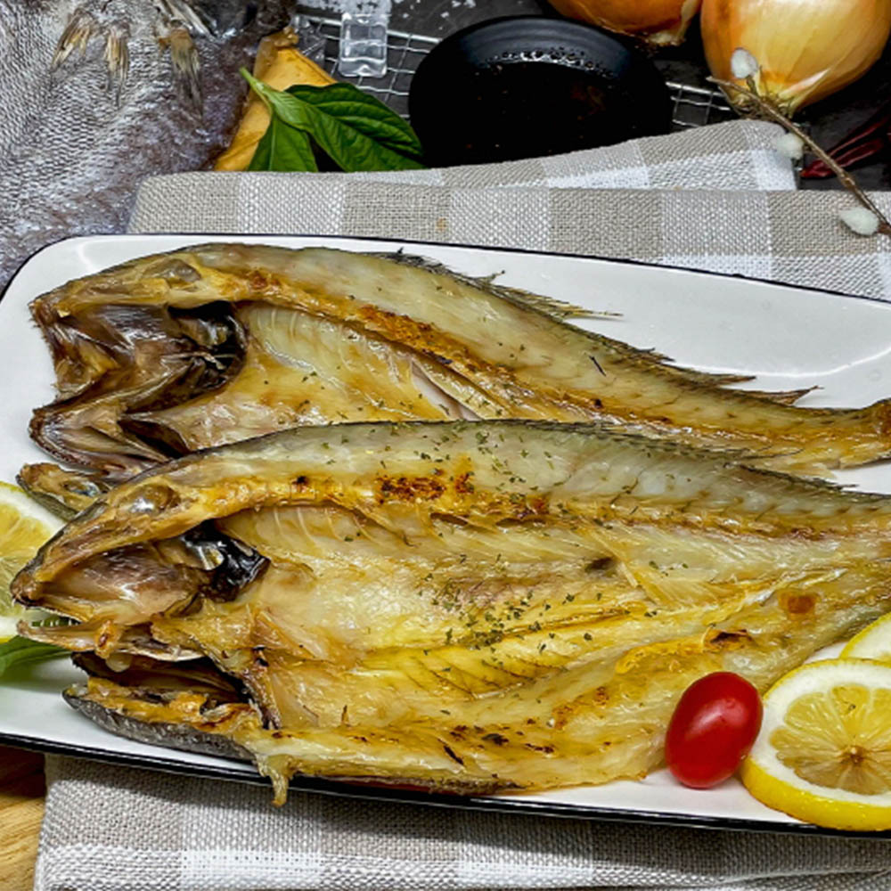 제수용 가정용 1마리당 300g 30cm 내외 반건조 민어 5미