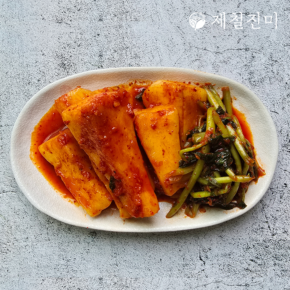 제철진미 100% 국내산 재료로 맛깔나게 갓담근 프리미엄 총각김치 2kg 4kg