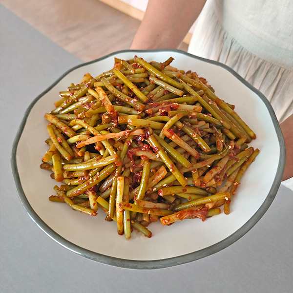 아삭한 수제 반찬 마늘쫑 장아찌무침 300g
