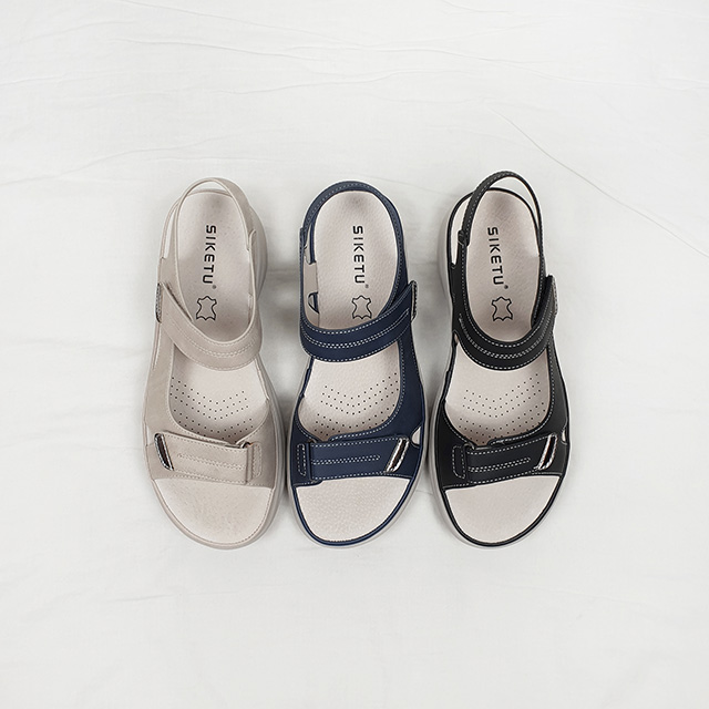캐퍼 가벼운 두줄 찍찍이 스티치 쿠션 키높이 샌들 4cm