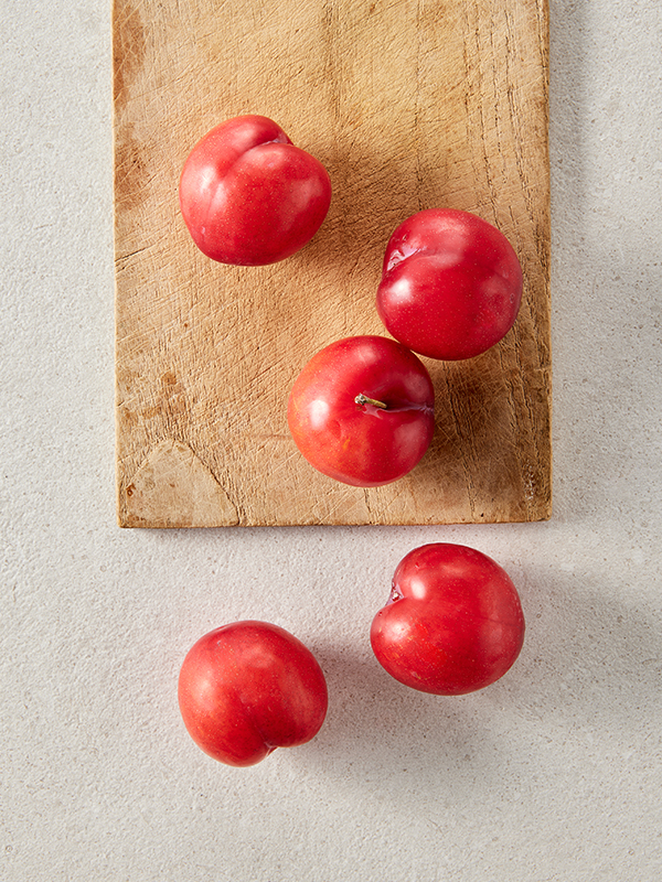 GAP 자두 300g(4-6입)