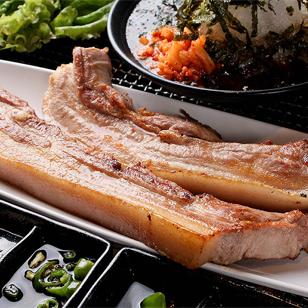 [산지직송] 강원도 1등급 국내산 돼지고기 통삼겹살 500gx2팩 (1kg/두께5-6cm)