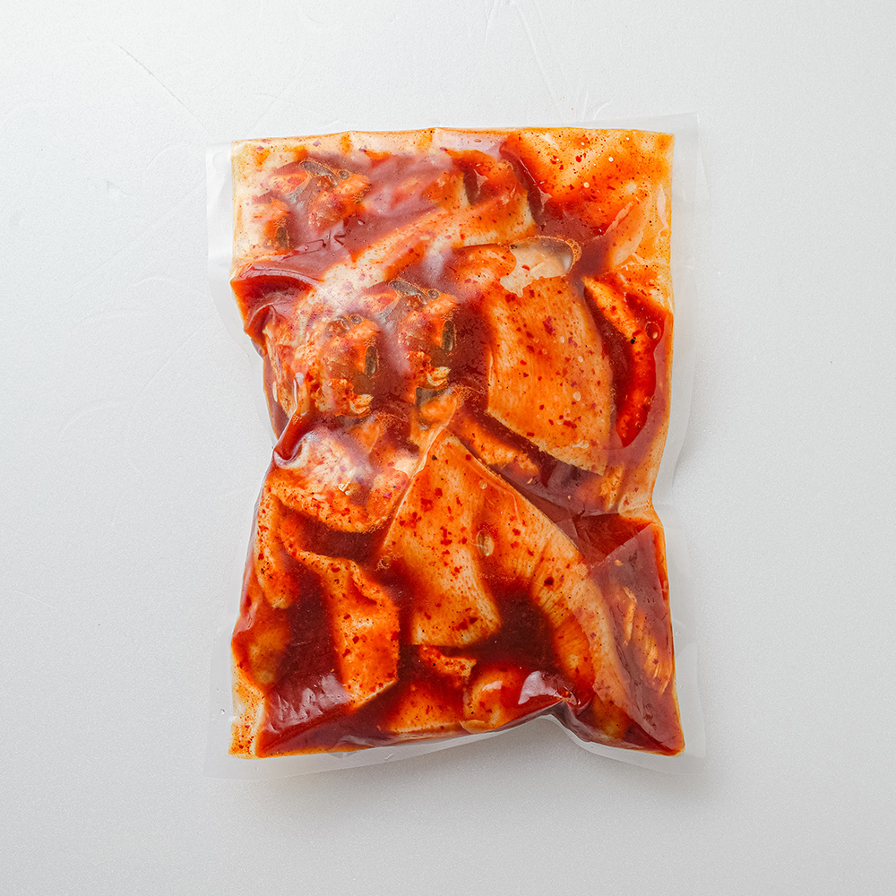 국내산 돼지꼬리 양념구이 500g 껍데기 한돈 특수부위 캠핑음식