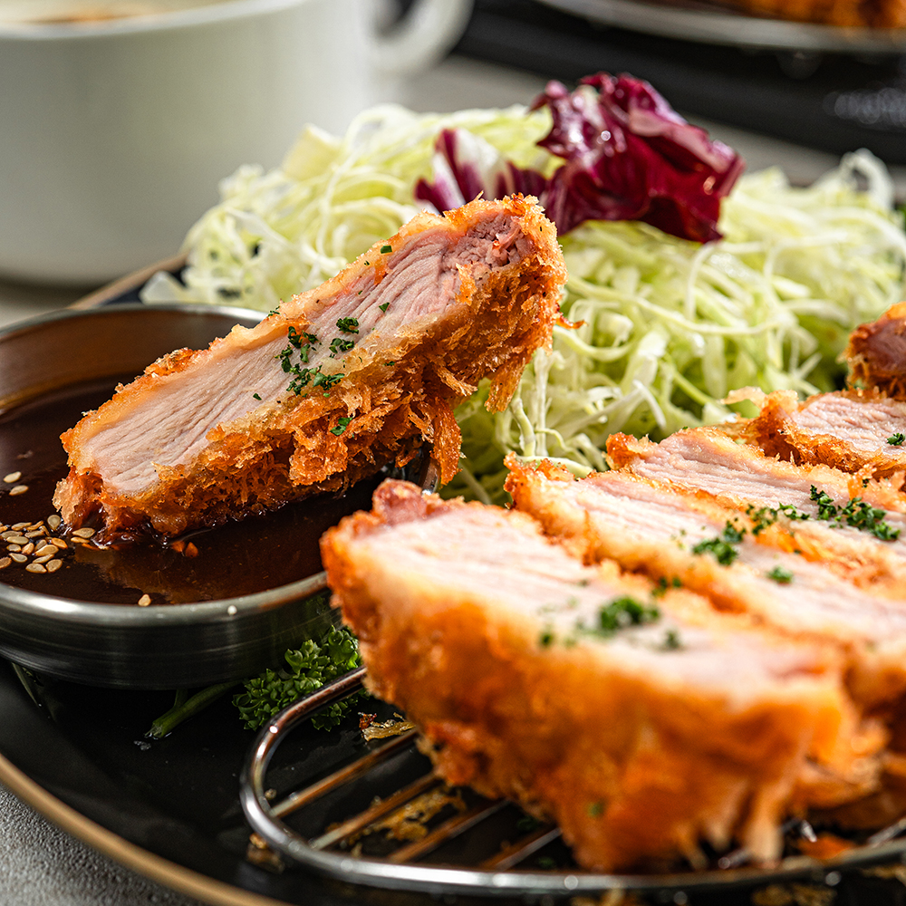 경성 통 등심 돈까스+치즈 돈까스+소스 1700g (120g 6팩+160g 3팩+돈까스소스 500g)
