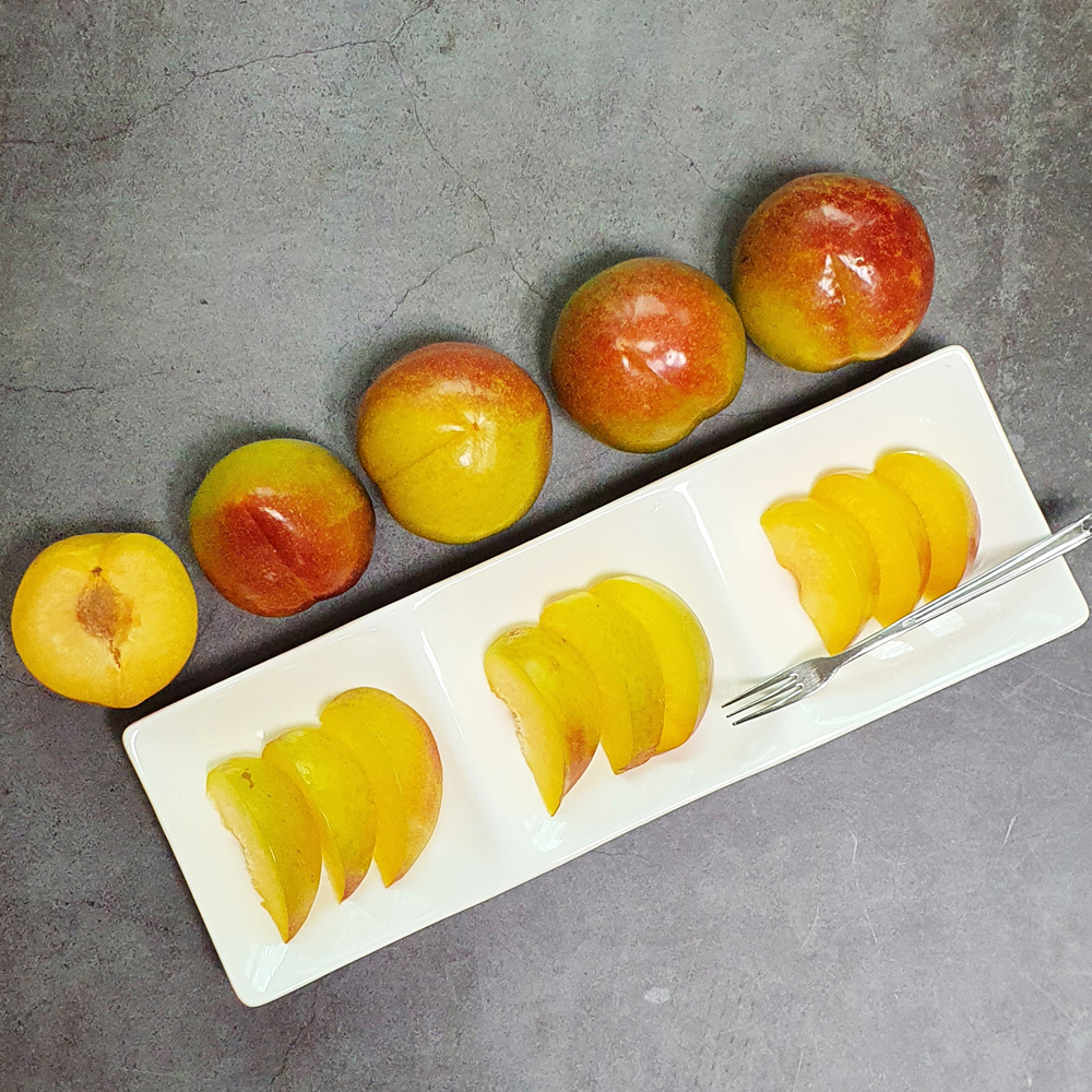 새콤달콤한 여름 대표 자두 영천 후무사 자두 2kg