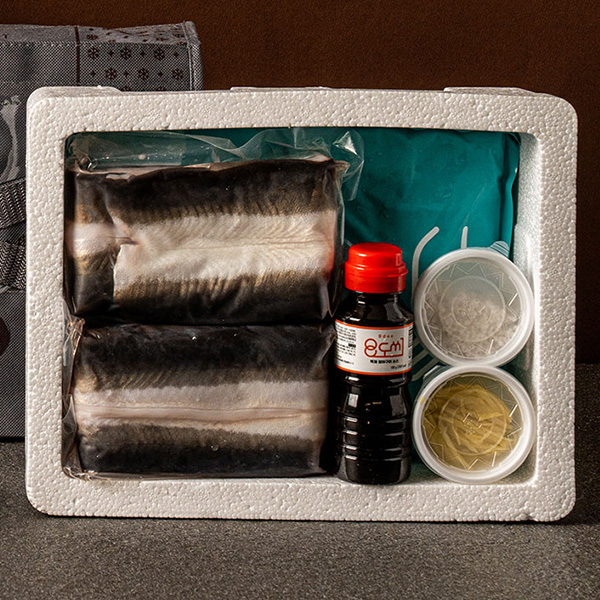 팔도씨 장성 민물장어 1kg 외 (국내산 자포니카, 1kg 기준 손질 후 750g내외, 2-3미)