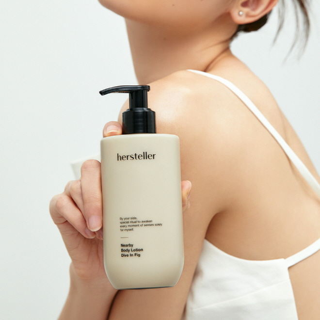 허스텔러니어바이 바디 로션 다이브 인 피그 300ml 대표이미지 섬네일