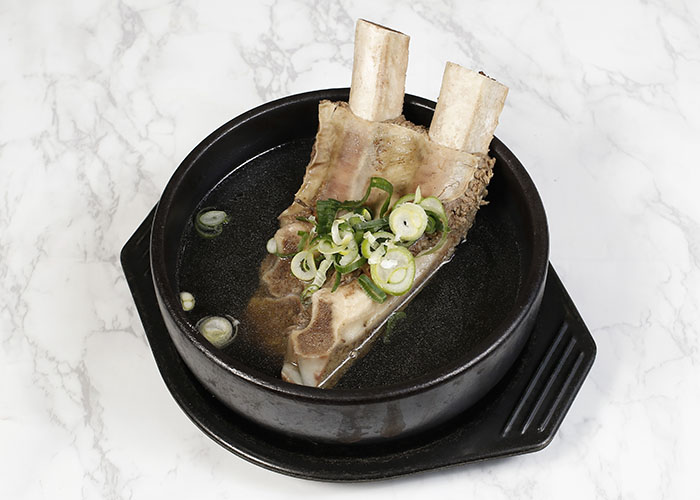 [신제품출시] 경주 우마왕 골프채갈비탕 700g (1인분)