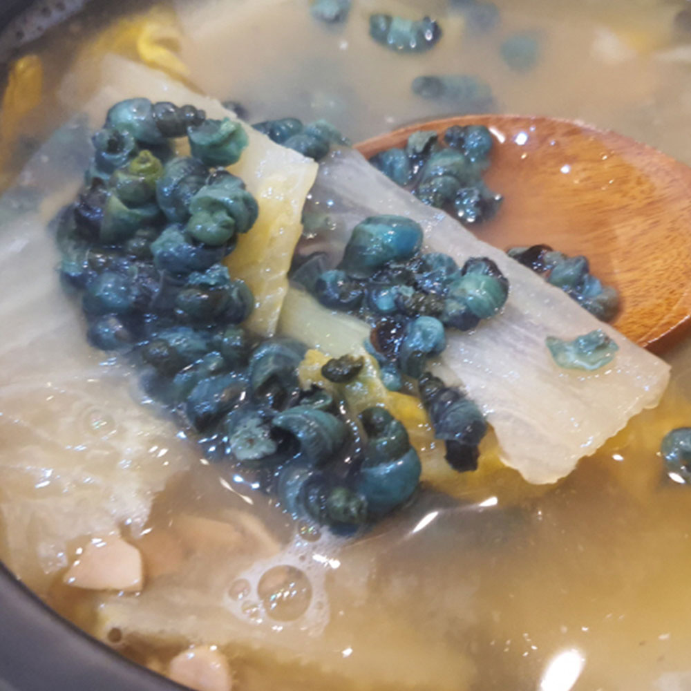 국내산 깐 다슬기 1팩당 300g 1팩 2팩