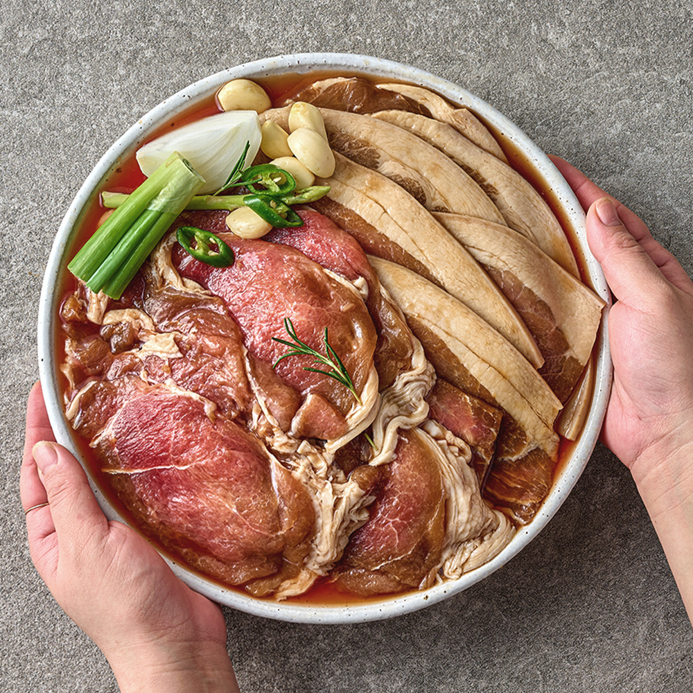 육즙폭발! 푸짐한 제주 흑돼지 왕구이 1kg + 1kg 특급소스