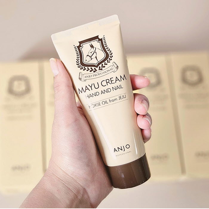 [앙쥬] 산뜻한 촉감! 마유코팅 고보습 핸드크림 100ml