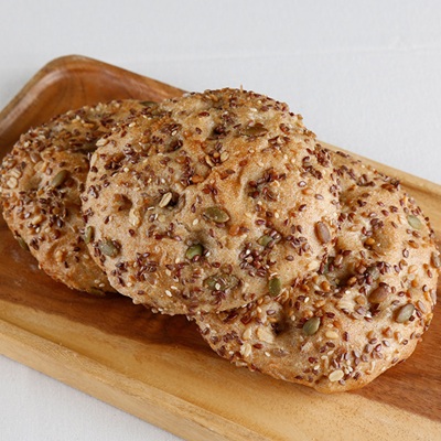 통밀 곡물 씨앗 포카치아 100g 우리밀 천연발효 통곡물 무설탕 샌드위치 빵 대표이미지 섬네일