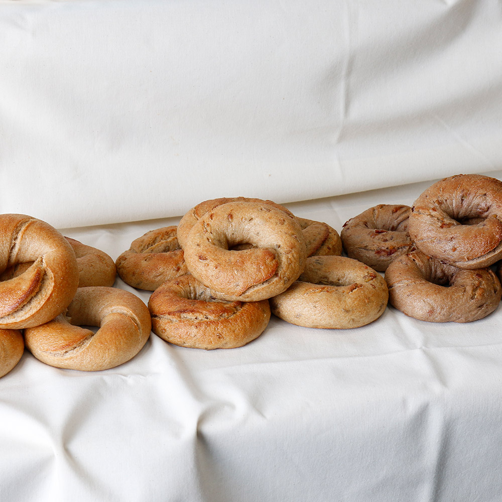 통밀 곡물 씨앗 베이글 110g 우리밀 천연발효 통곡물 단백질 빵