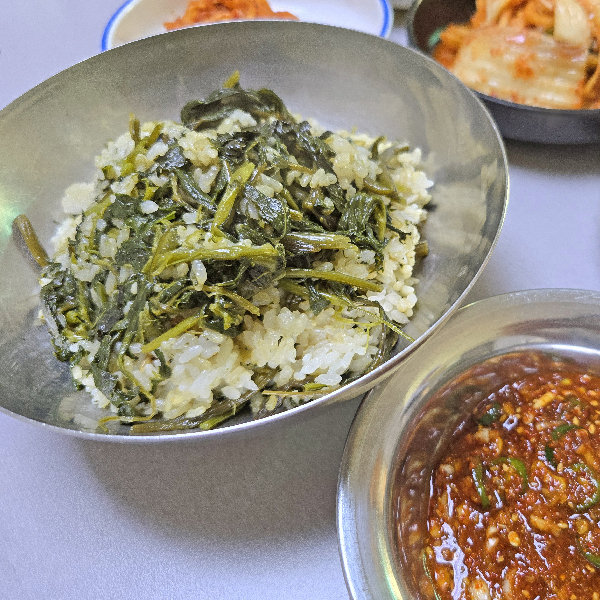 국내산 나물로 만든 전통 간편식 삼잎나물밥 250g + 양념간장 20g