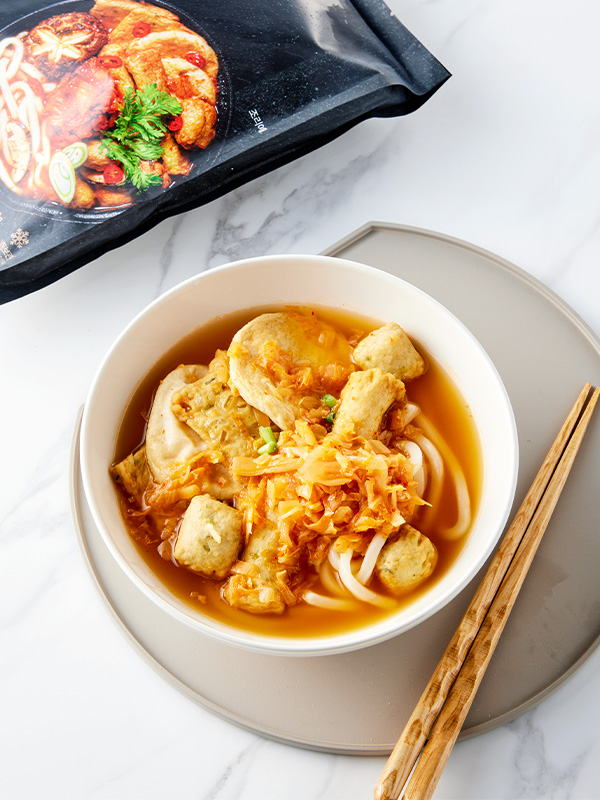 [입점특가] 우리밀쌀 김치어묵우동 (650g)