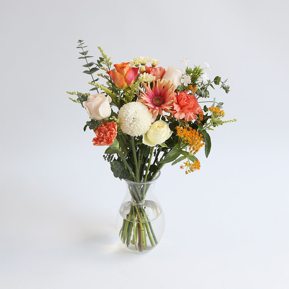 러블리 피치 생화꽃다발