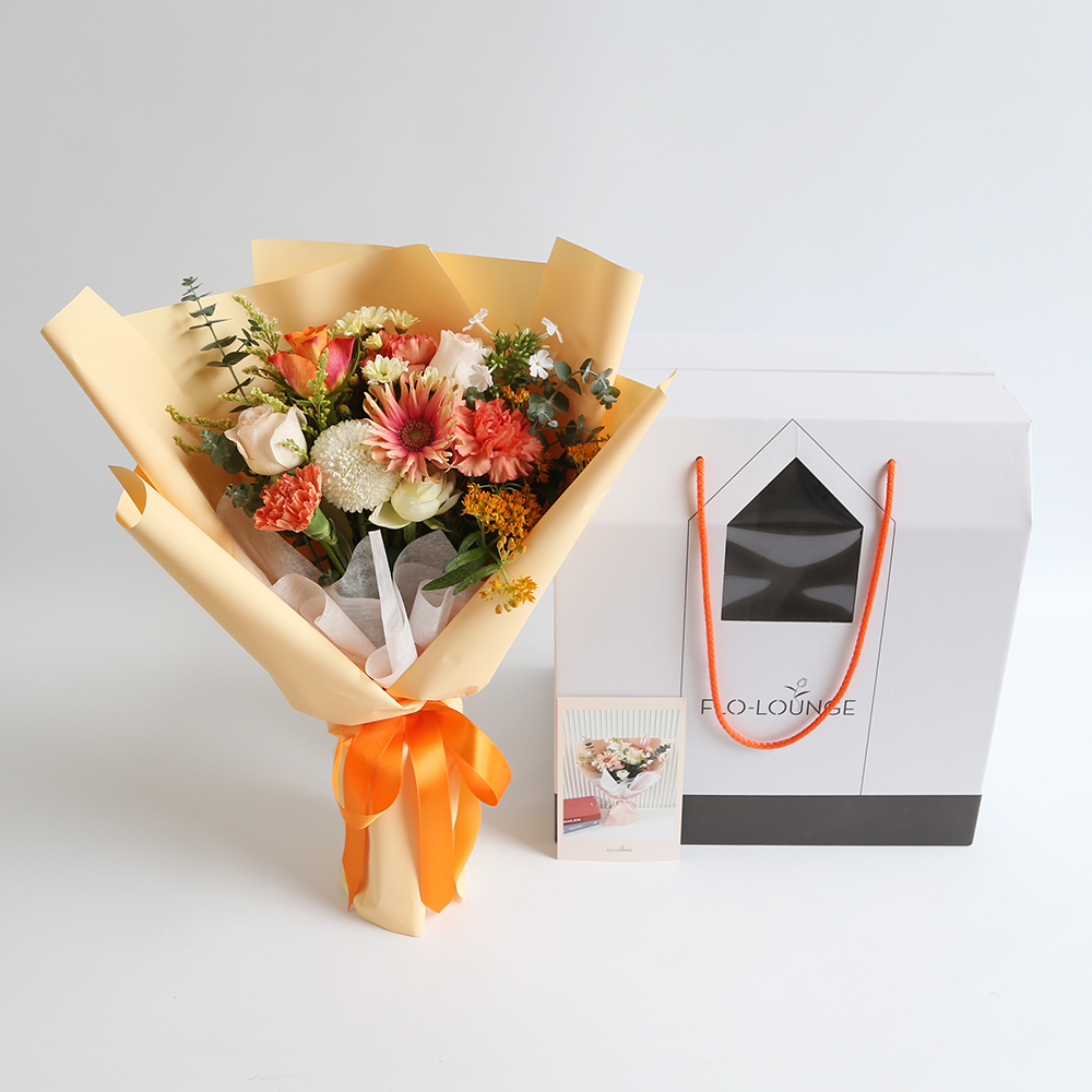 러블리 피치 생화꽃다발