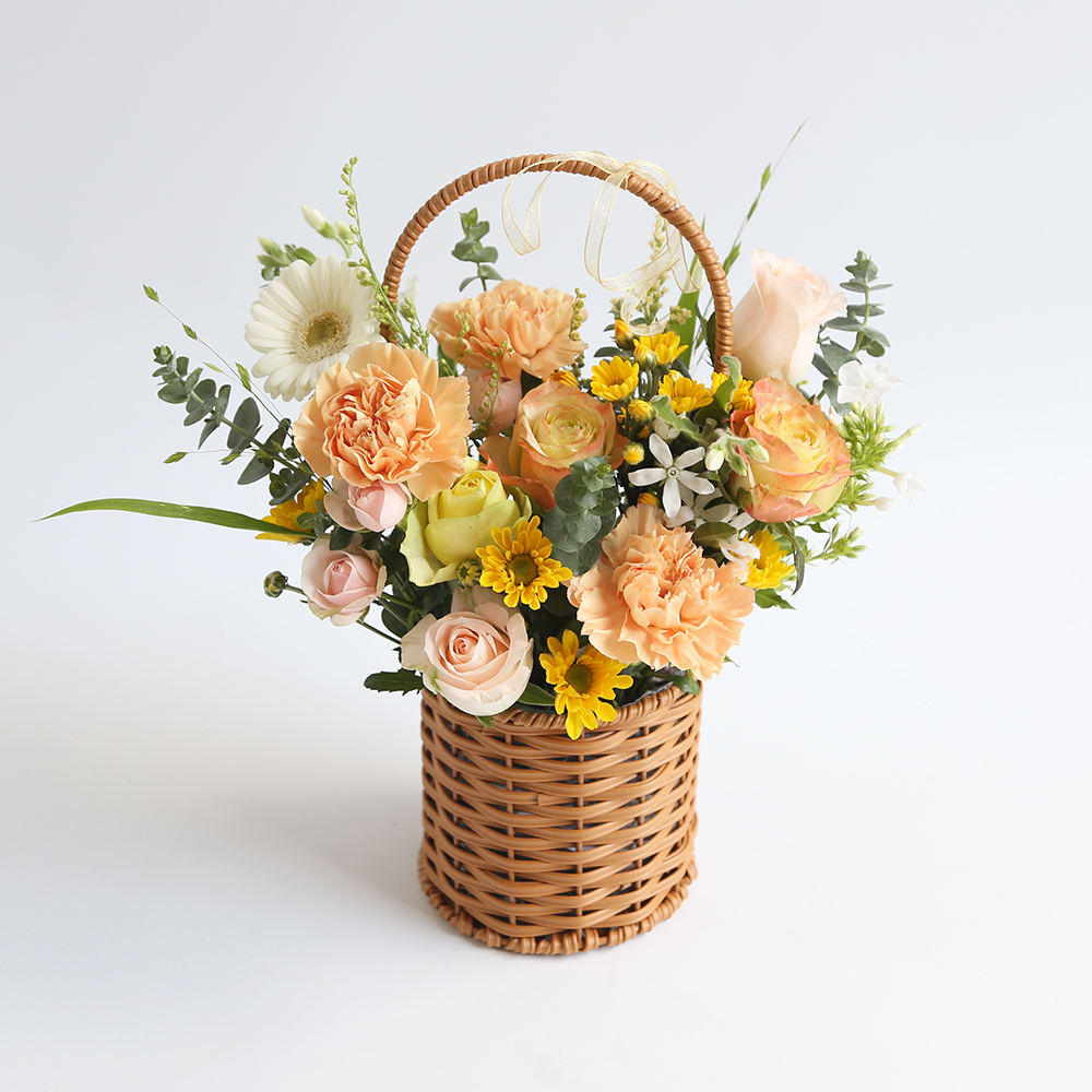 엄마의 봄날 생화꽃바구니