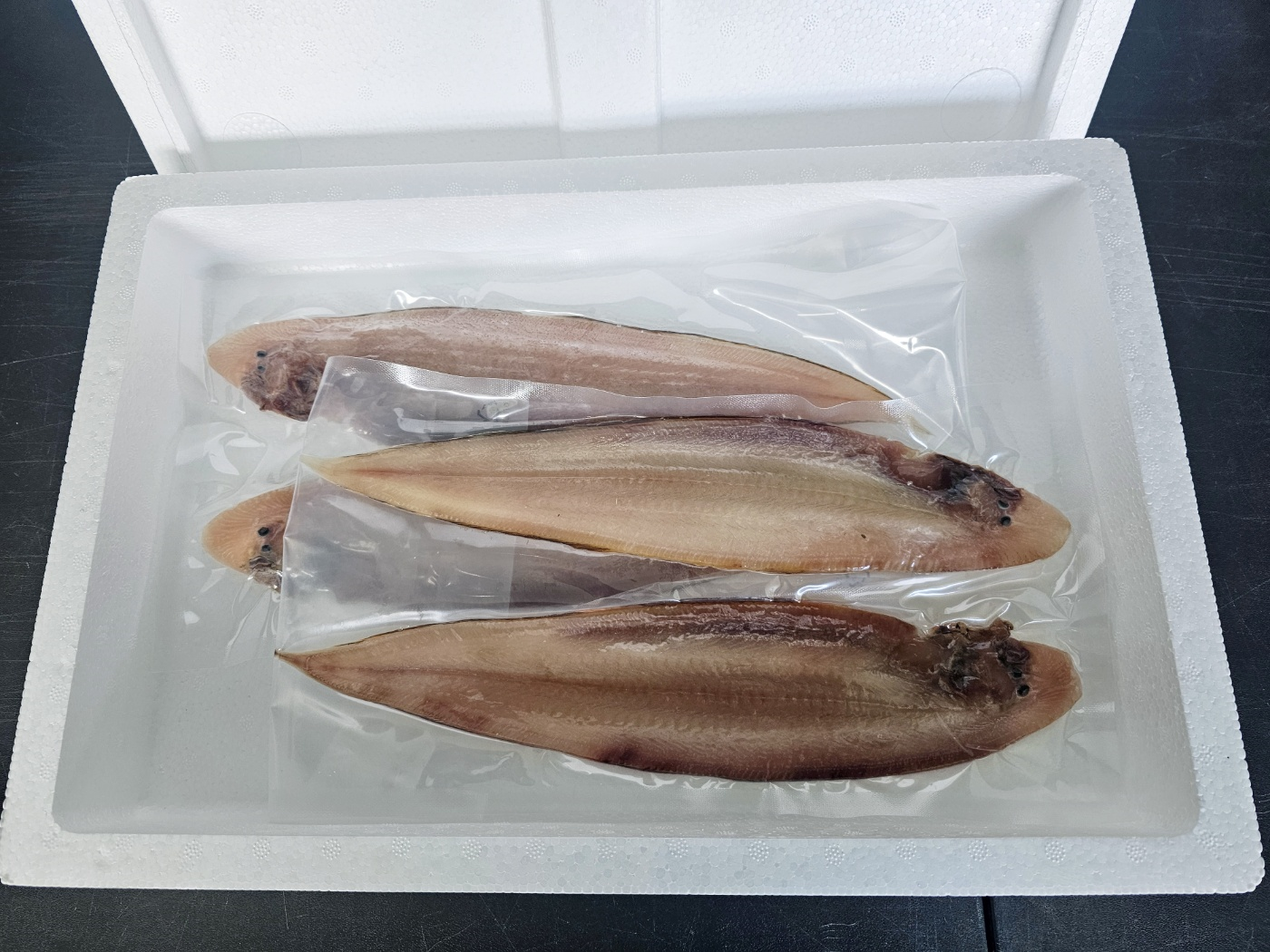 자연산 반건조 박대 (용서대) 4마리 1세트 (마리당 34-35cm)