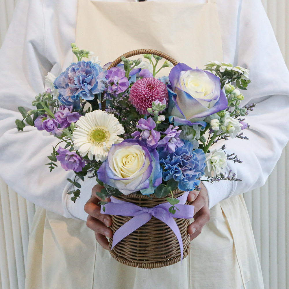 오로라 생화꽃바구니