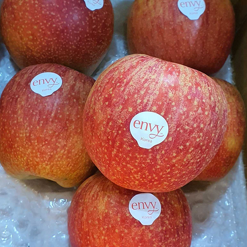 아삭하고 향이 진한 엔비사과
