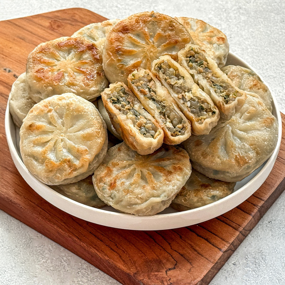 [귀빈정] 26년전통 생야채 국내산 우리밀 왕호떡만두