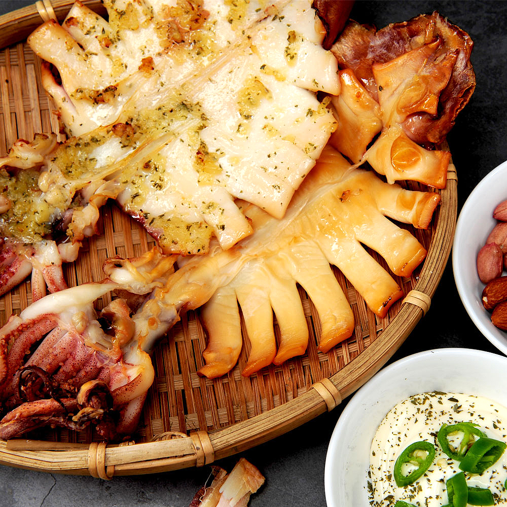 동해안 해풍으로 말린 국내산 반건조 오징어 10미