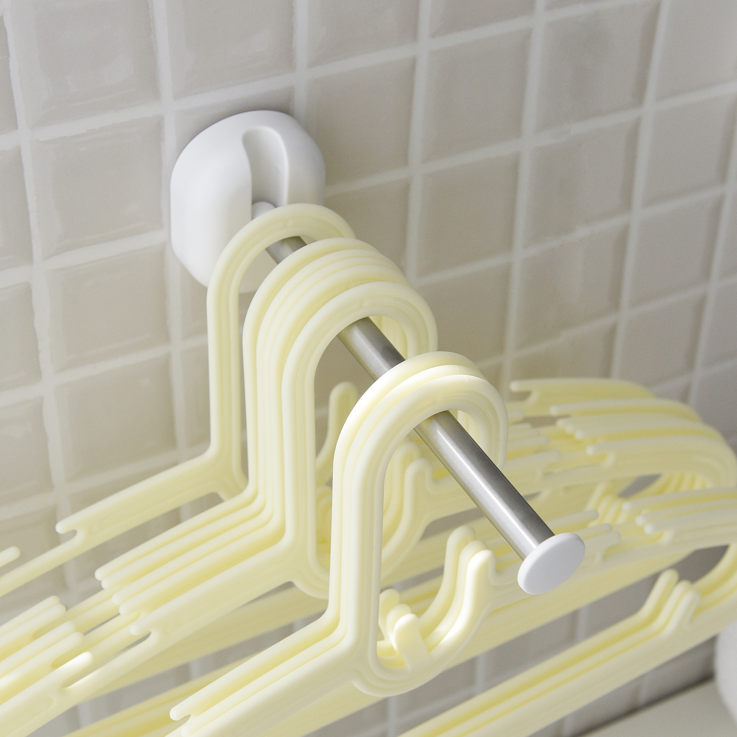 이한리빙 착붙 무타공 다용도 걸이