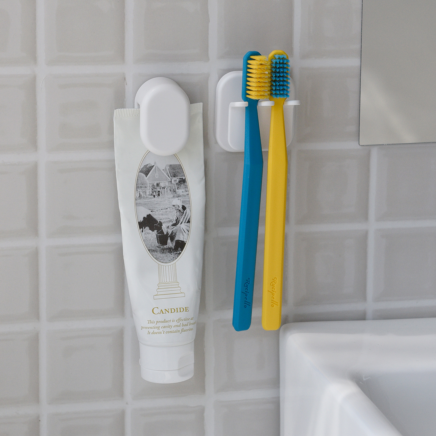 이한리빙 착붙 무타공 치약꽂이 2p