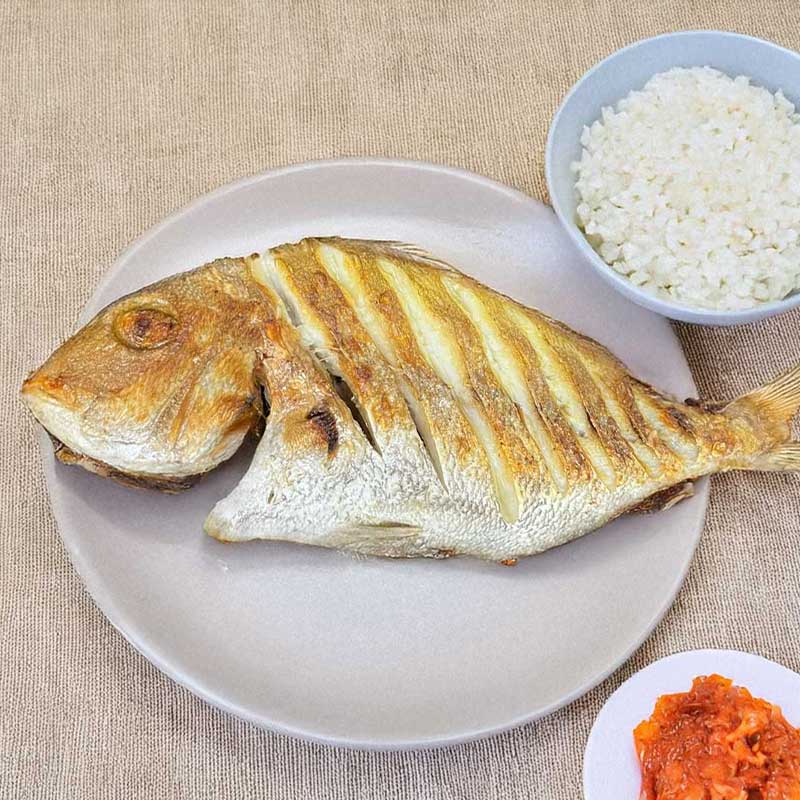 [두루농수산] 국내산 반건조 참돔 250g내외 4마리 가정용 반찬용 조림 구이