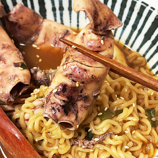 국내산 총알 급냉 오징어 국산 통오징어 찜 볶음 500g 1kg