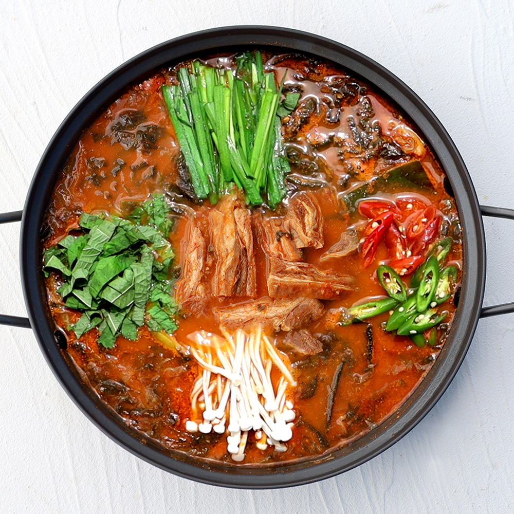 원주 흑염소맛집 약초방 흑염소 모듬전골 1.2kg 1팩 (3인분)
