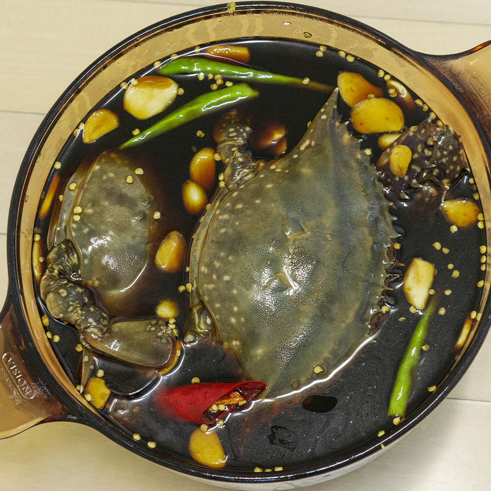 서해안 알배기 국내산 활 암꽃게 1kg (3-5미)