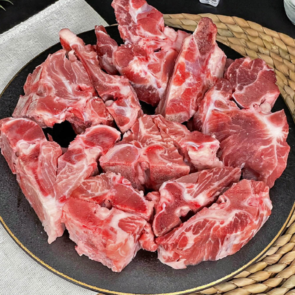 국내산 찜 감자탕용 한돈 등뼈 1-3kg 대표이미지 섬네일