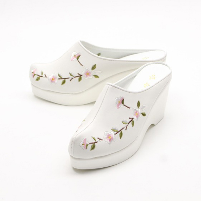 화랑 국산 매화무늬 자수 한복화 슬리퍼 7cm
