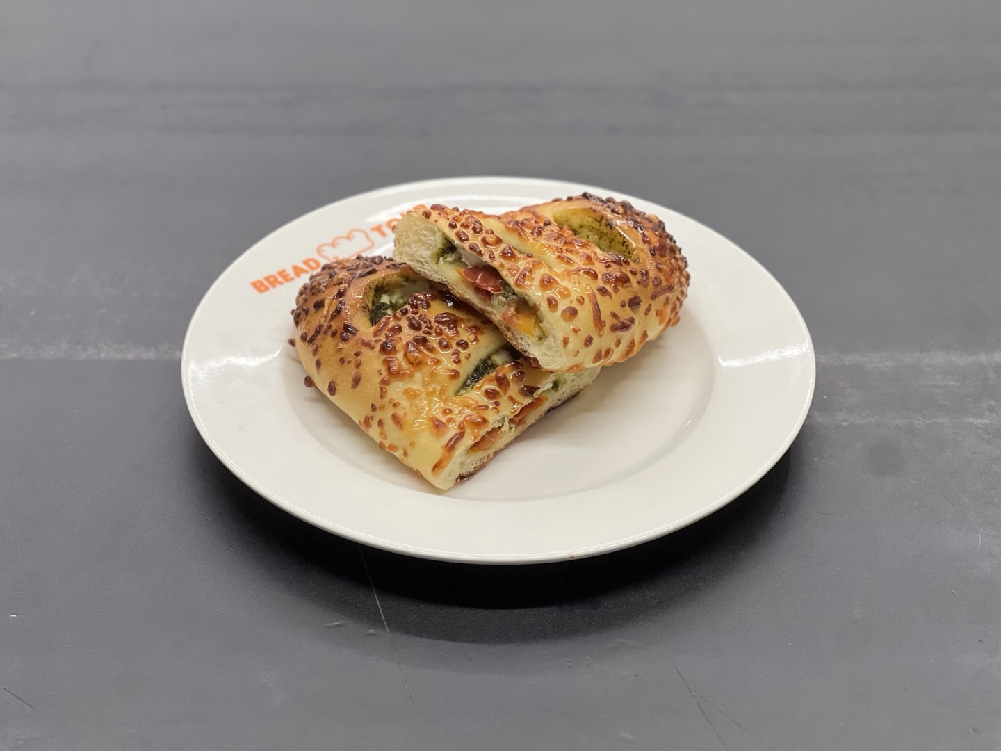 [명인빵지순례] 바질토마토크림치즈