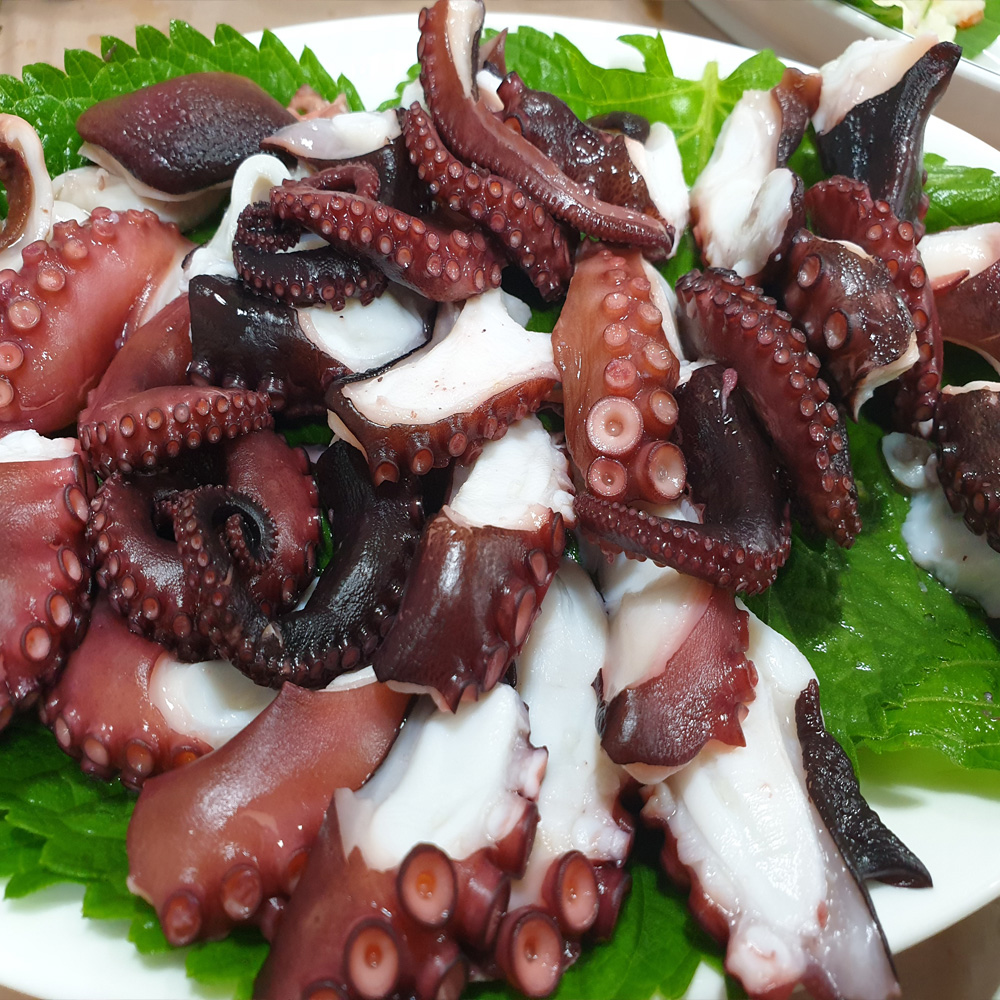 남해 자숙문어 삶은문어 숙회용 330g 내외 (1팩) 국내산 산지직송 바로 먹는 문어 해녀언니 hny