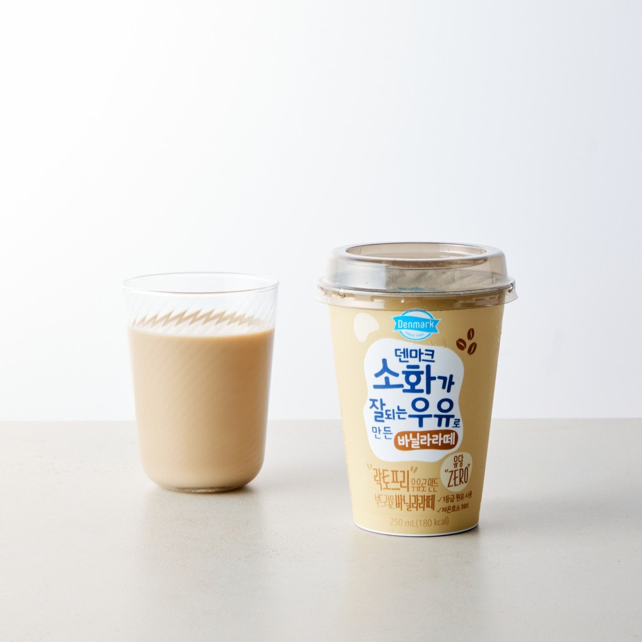 소화가 잘되는 우유로 만든 바닐라라떼(250mLx12입) 대표이미지 섬네일