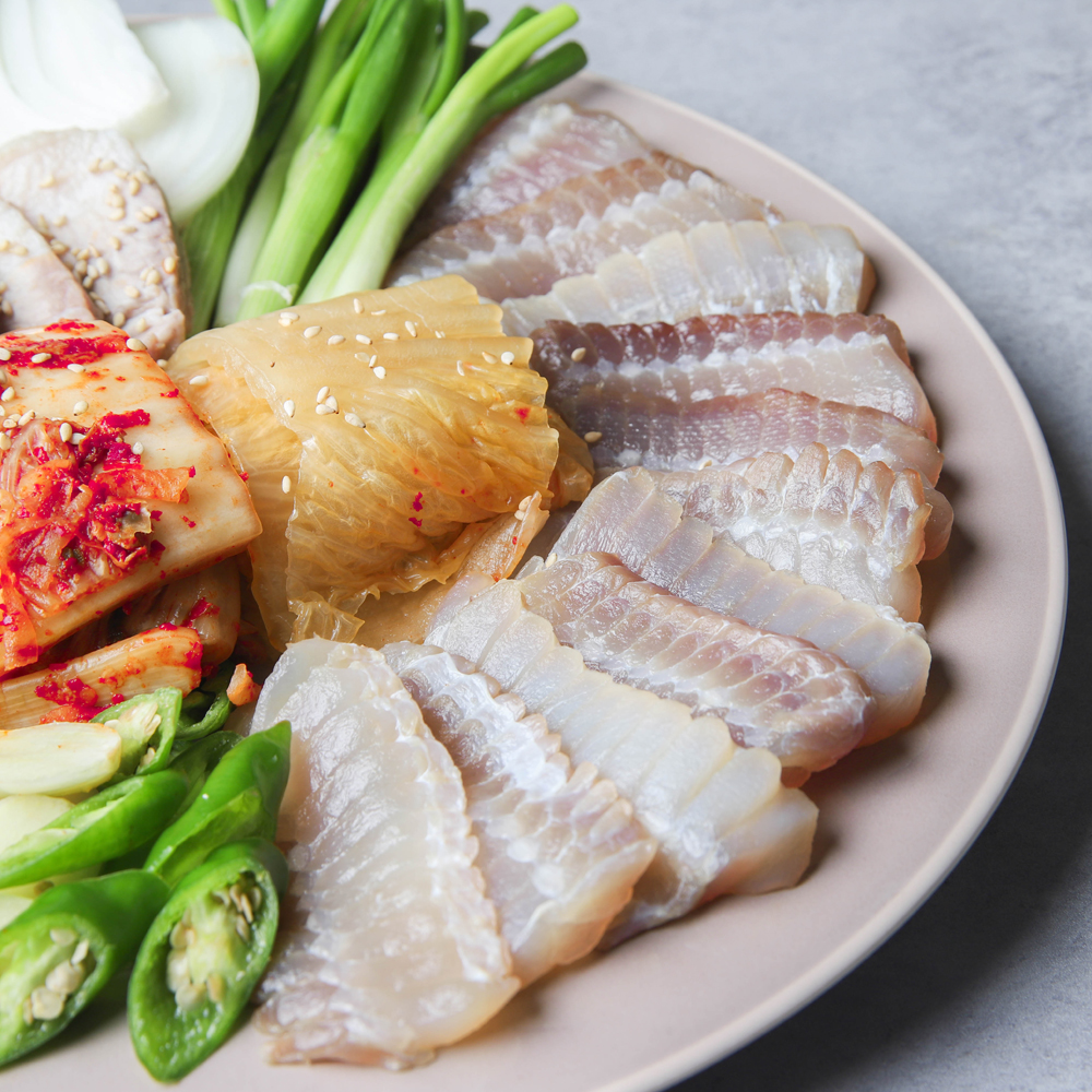 국산 목포 흑산도 홍어 회 무침 삼합