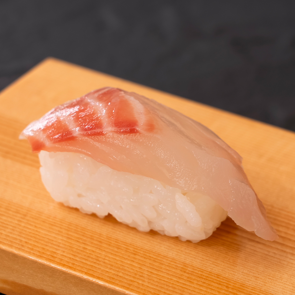 당일조업 자연산 참돔 회 필렛 300g 와사비 초장 포함