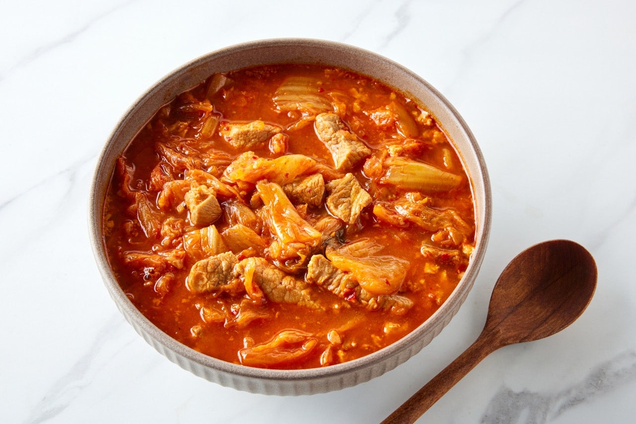가마솥 고기 듬뿍 김치짜글이 (700g/넉넉한 2인분)