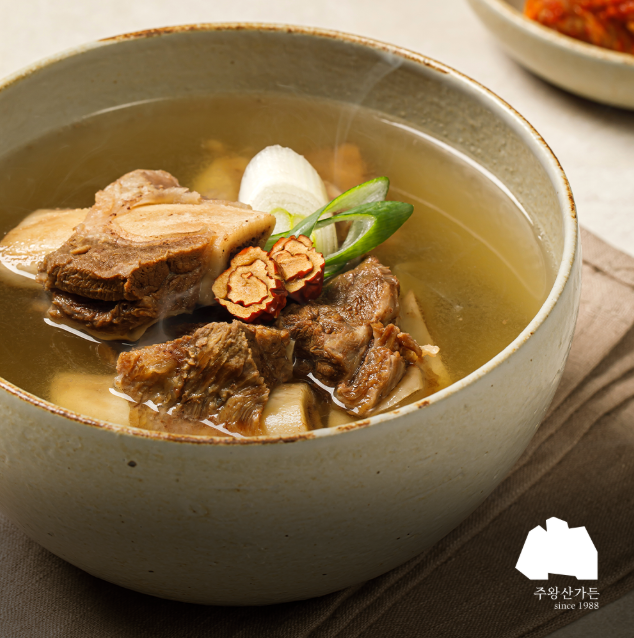 [주왕산가든] 국내산 왕갈비탕 가마솥에 24시간 이상 끓인 전통의 맛 1.2kg 대표이미지 섬네일