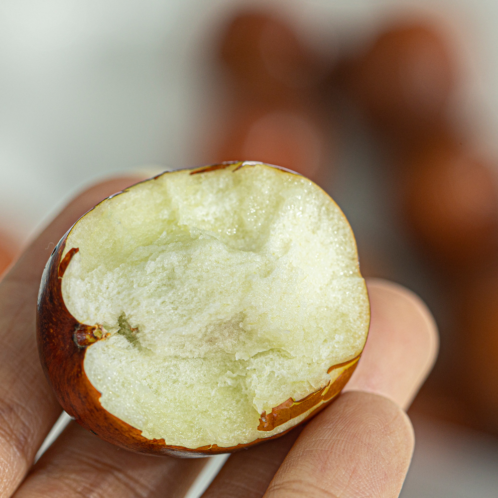달콤한 맛과 아삭함이 일품인 제철 사과대추 생과