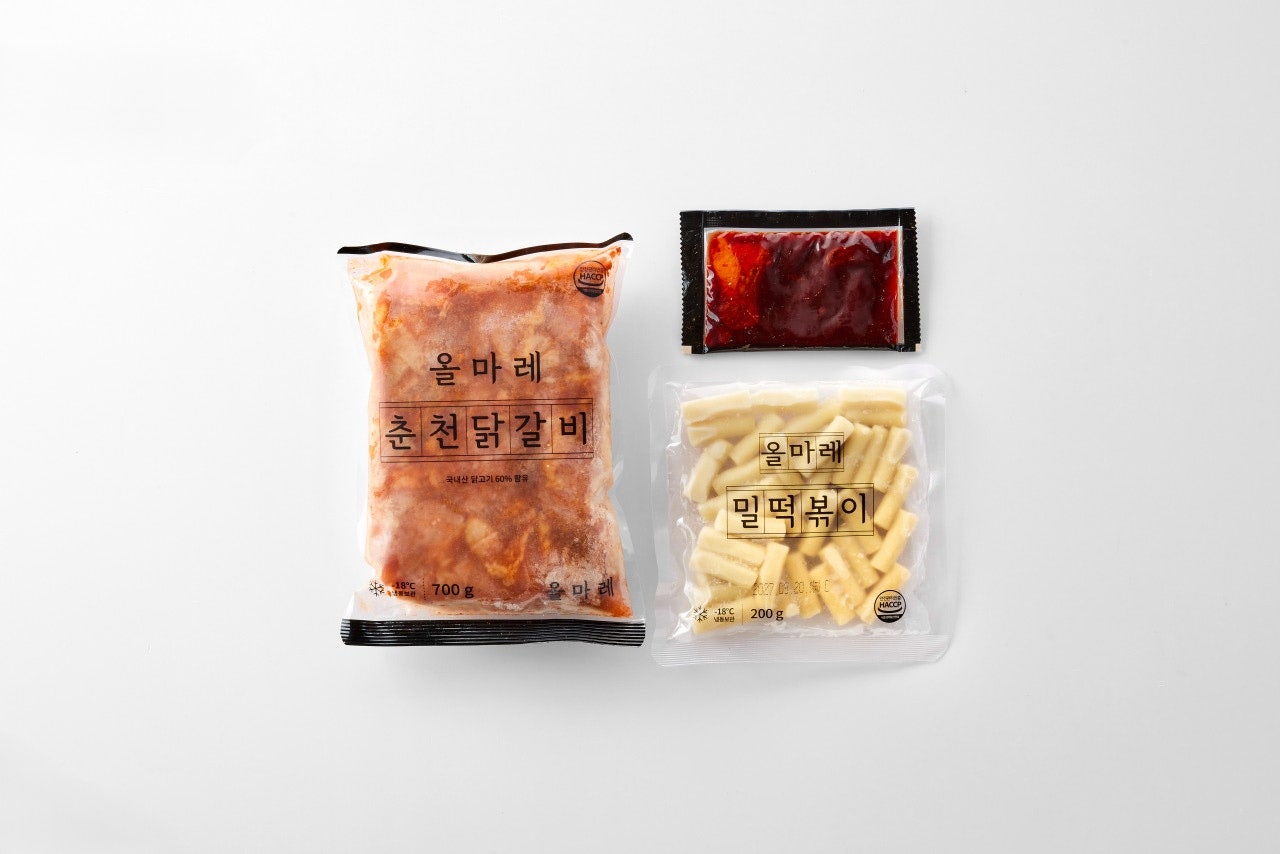 [입점특가] 올마레 춘천 전통 닭갈비 떡볶이 (950g)