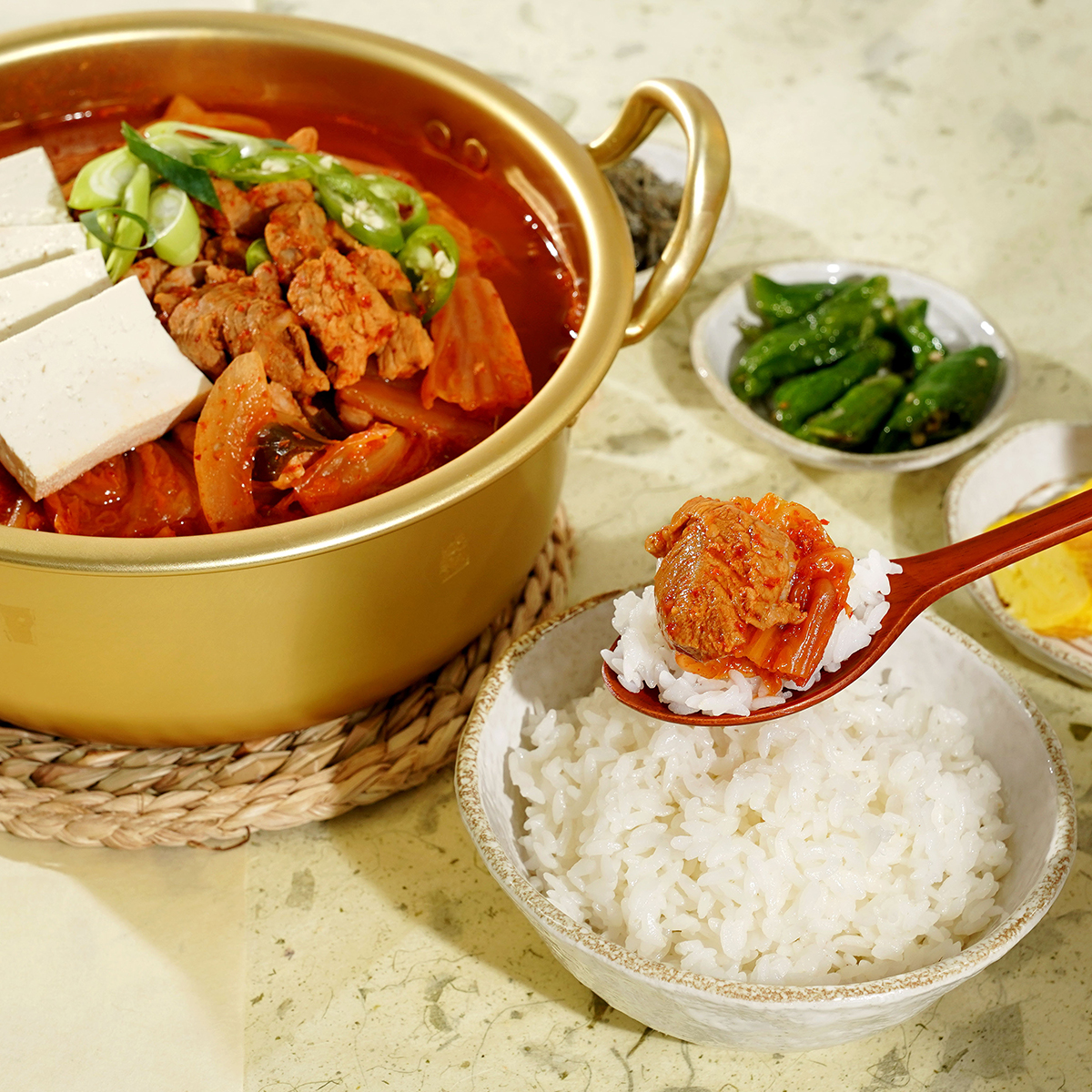 고기듬뿍 시골 김치찌개 밀키트 (2인분, 870g) 